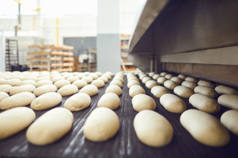 Cake & Mousse Cutting Pitfall Guide: Why You Need Ultrasonic Technology？